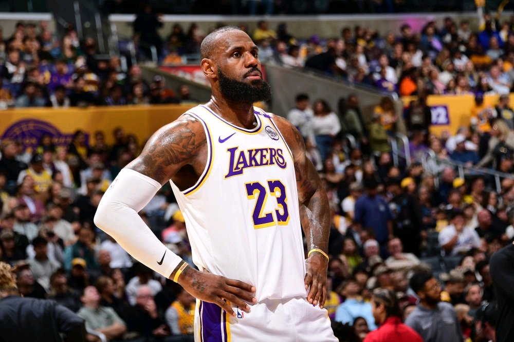 包含浓眉哥连续十二场比赛得分超过势不可挡,湖人挑战极限!的词条 包含浓眉哥连续十二场比赛得分超过势不可挡,湖人挑战极限!的词条